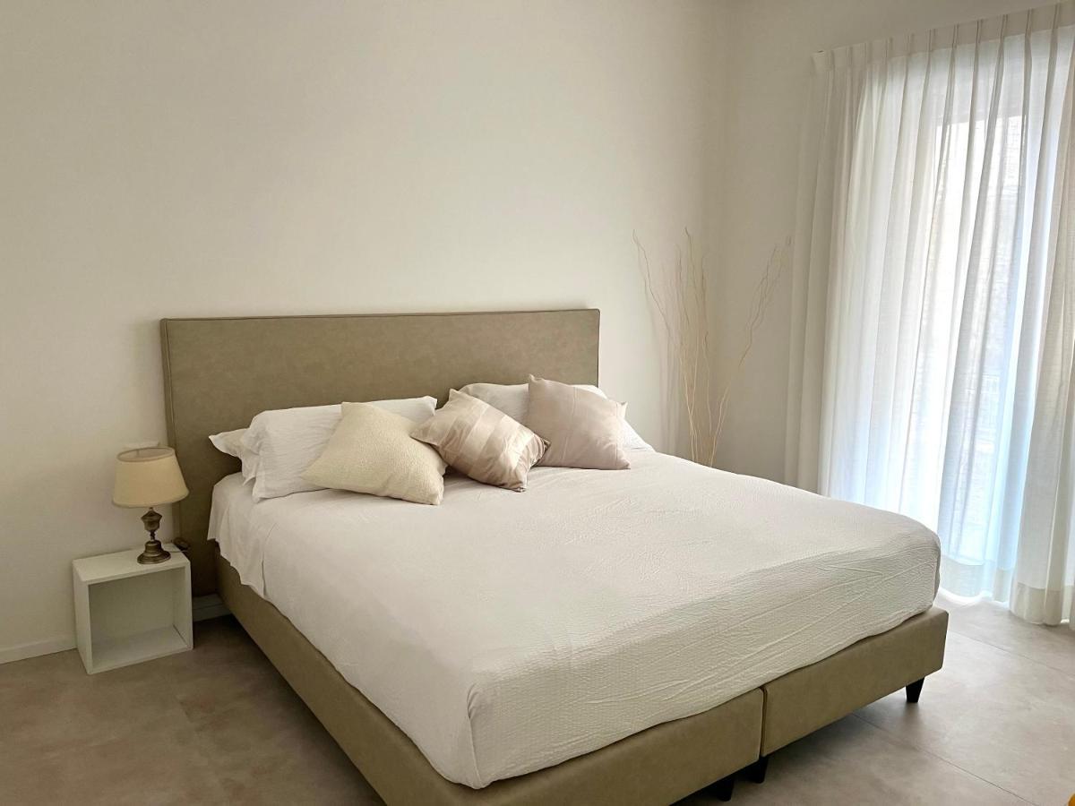 Paula Petra Vatican Apartment *